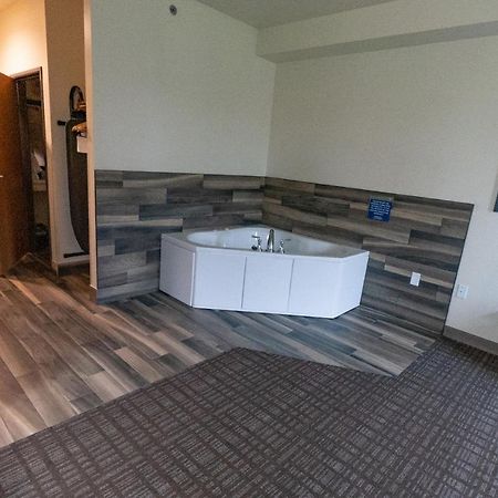 Cobblestone Hotel & Suites-Sheldon Luaran gambar