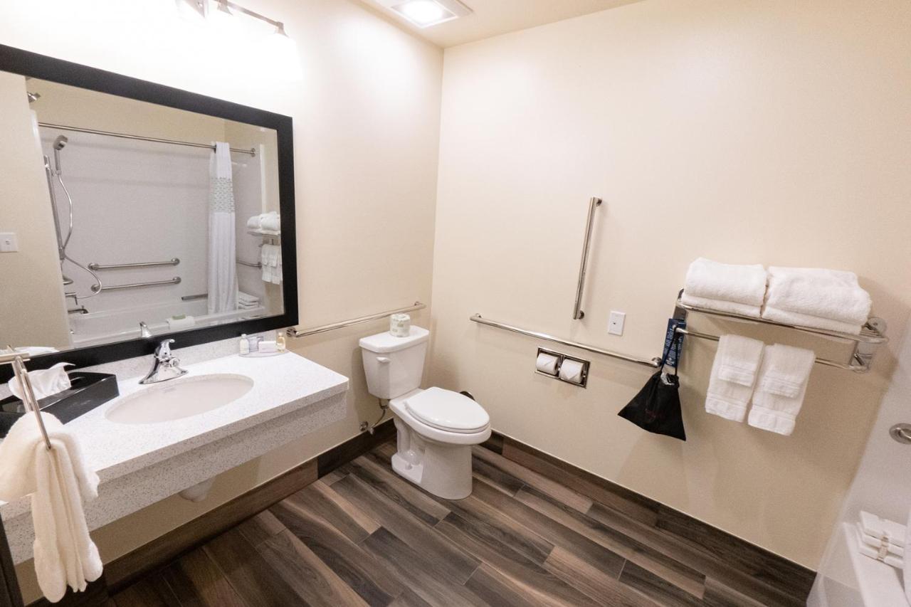 Cobblestone Hotel & Suites-Sheldon Luaran gambar